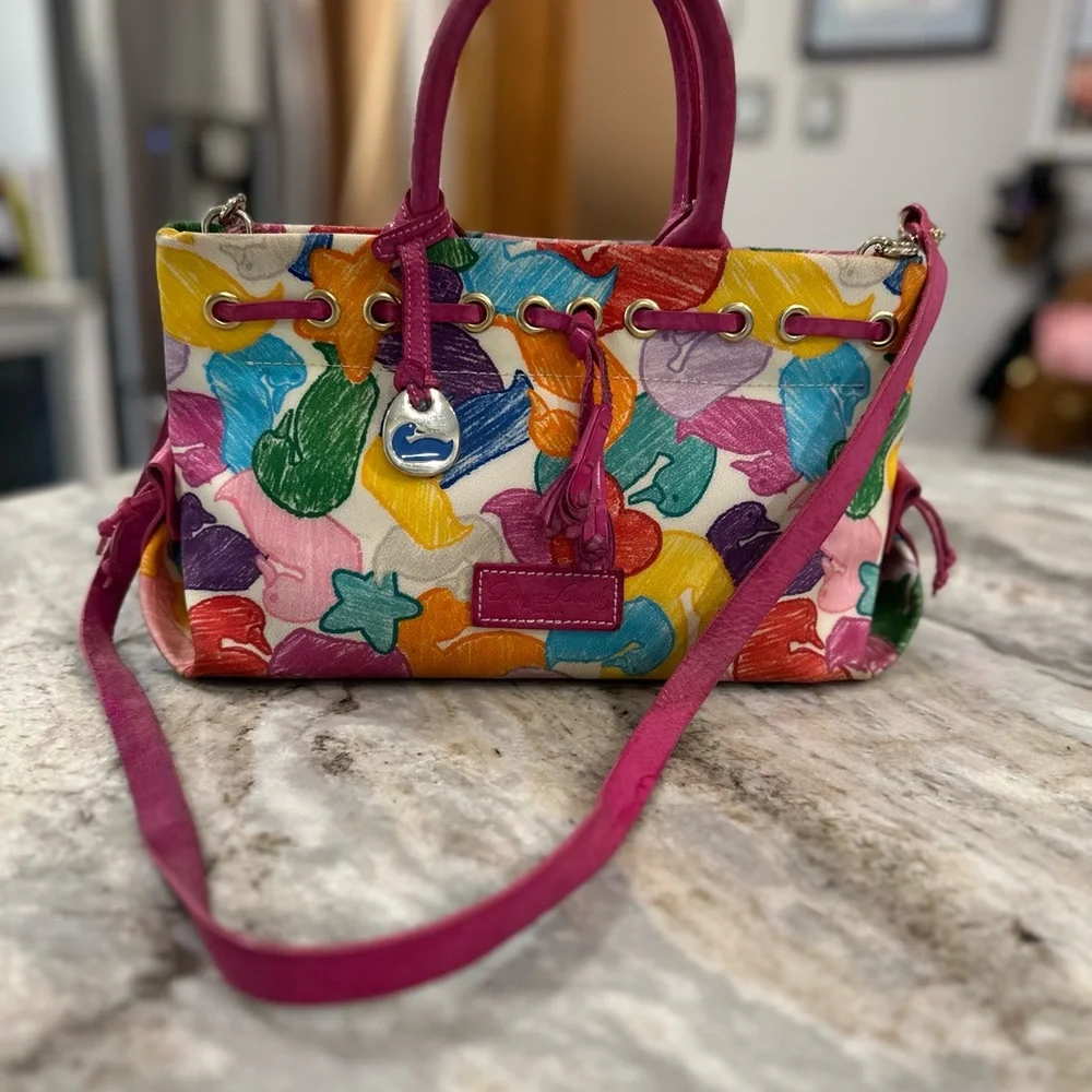 Rare beautiful duck Dooney crossbody pink leather strap